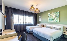 Nightcap At Commercial Hotel